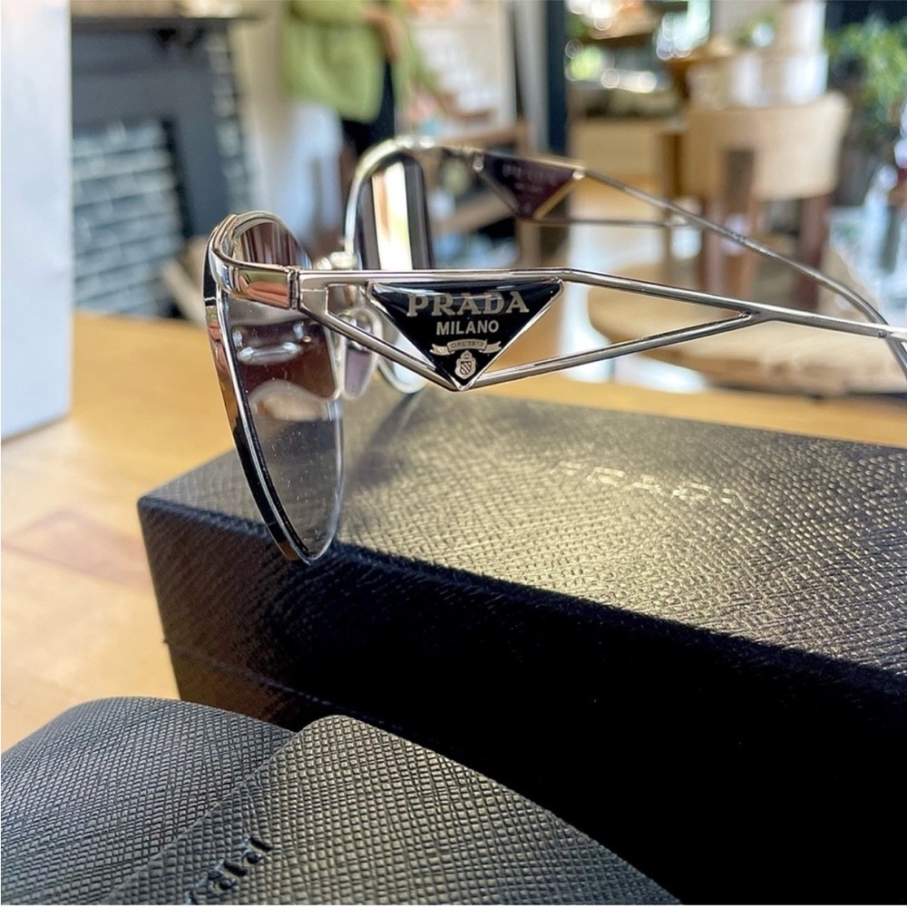 NWOT Prada – Cat Eye Sunglasses Triangle Logo – Silver Purple Gradient – Sz OS - Picture 9 of 13